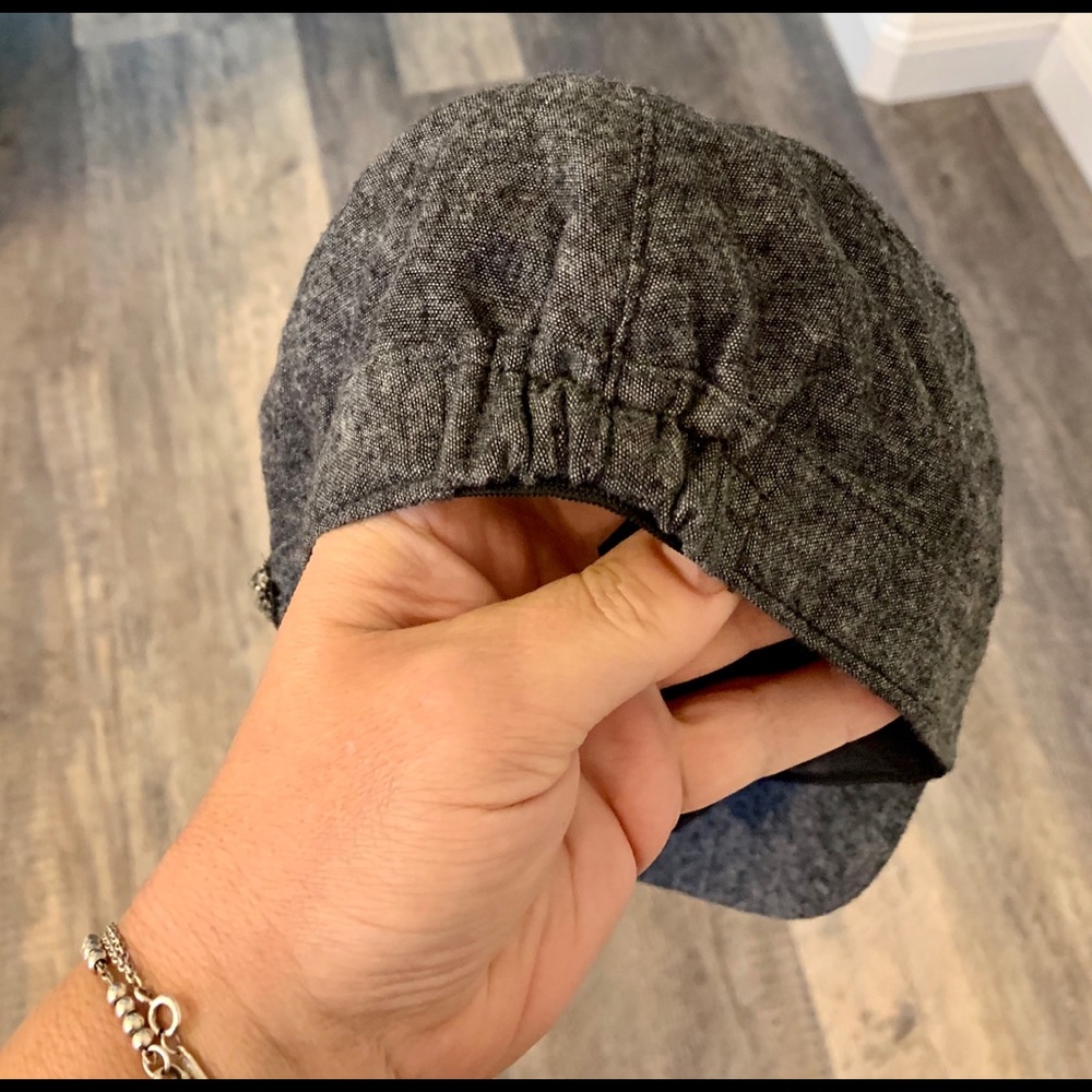 Decorative hat - Picture 4 of 5